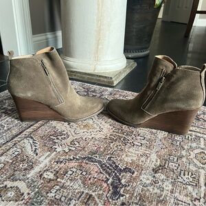 Lucky Brand Green Suede Wedge Ankle Boots